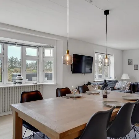 Thorlak - 1km From The Sea By Interhome *