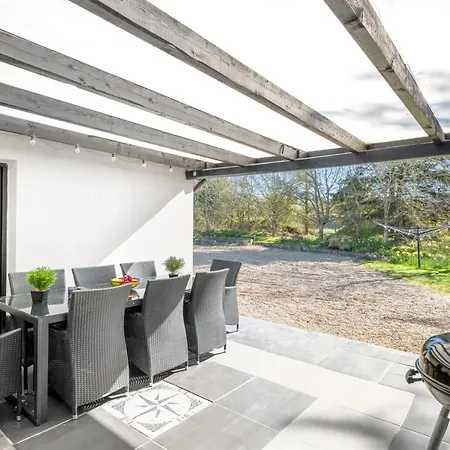 בית נופש Thorlak - 1km From The Sea By Interhome *